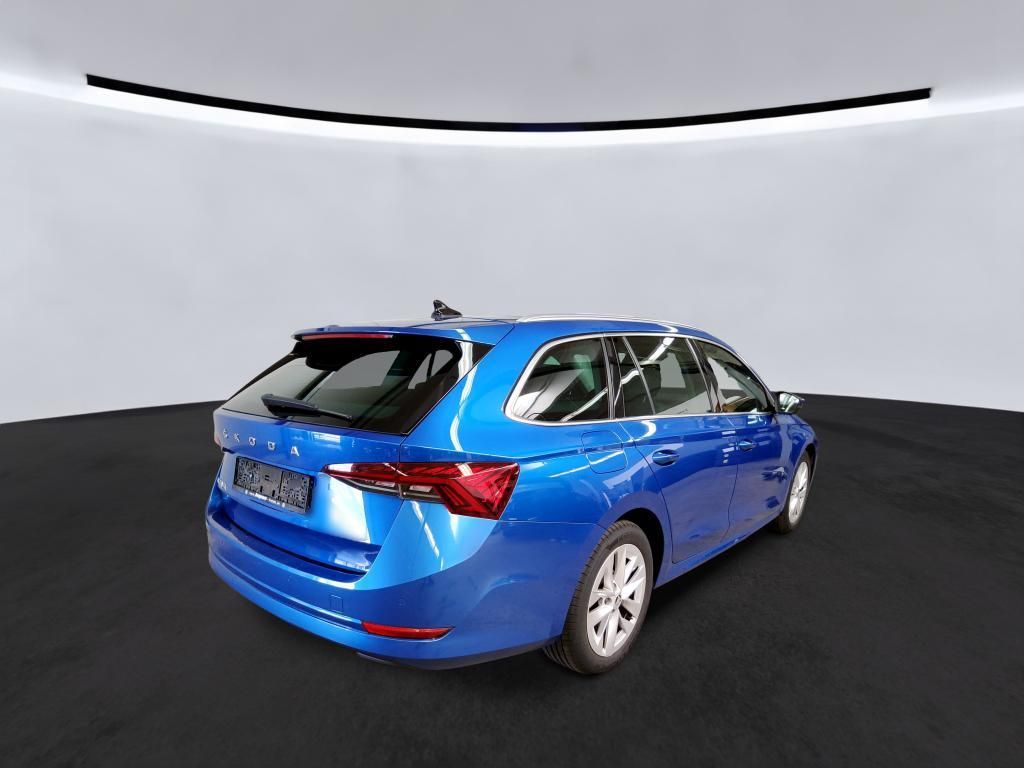 Skoda Octavia 2023 г. Синий, пробег 57790 км