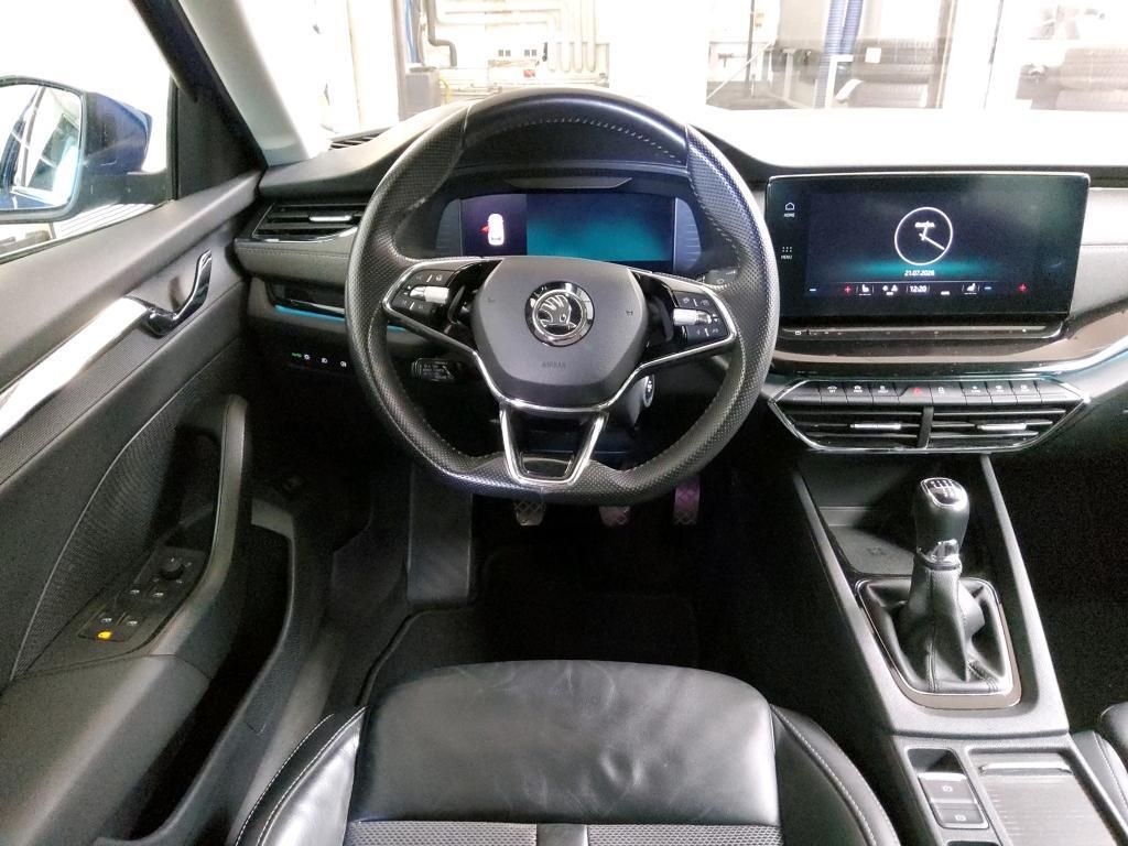 Skoda Octavia 2023 г. Синий, пробег 57790 км