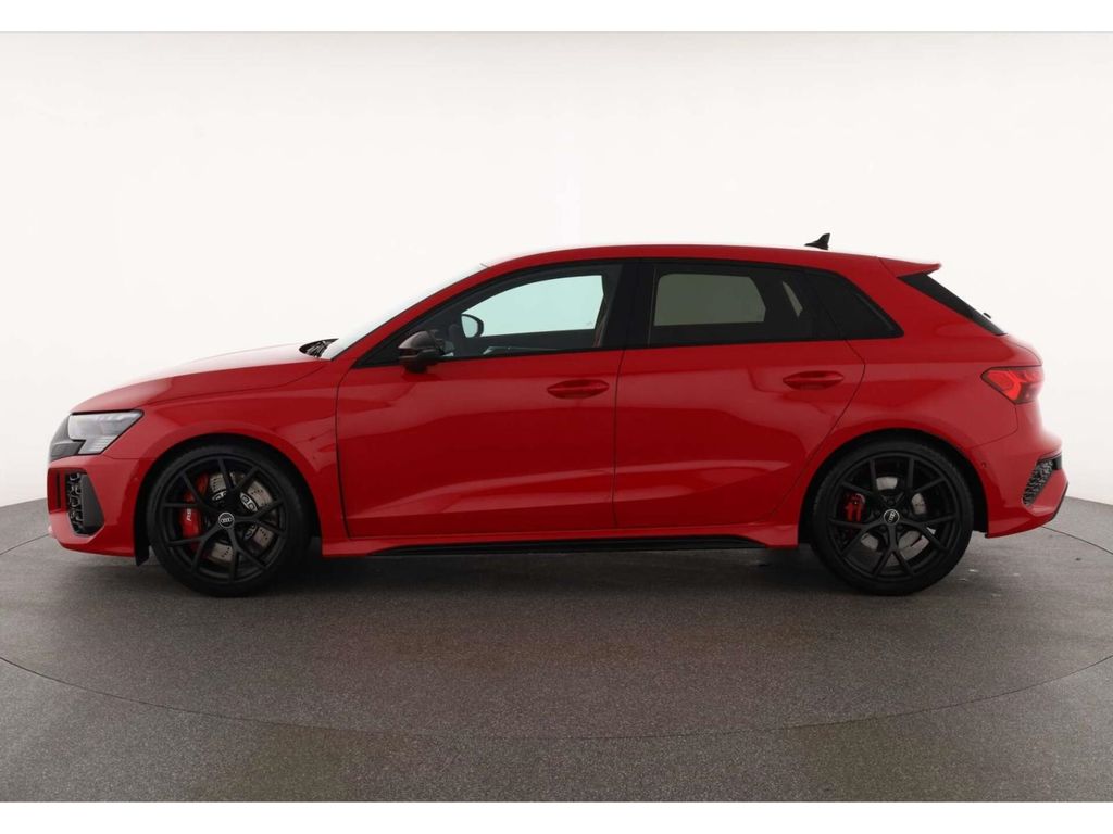 Audi RS3 2022 г. Красный, пробег 34231 км