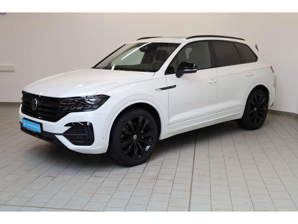 Volkswagen Touareg 2023 г. Белый, пробег 38814 км