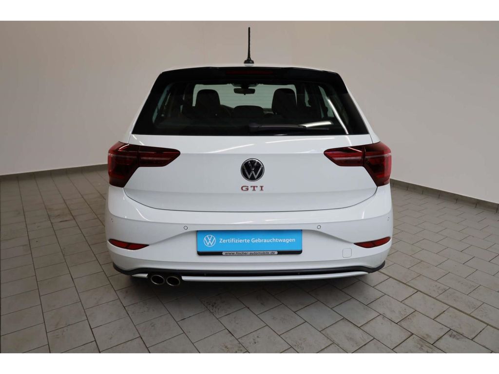 Volkswagen Polo 2024 г. Белый, пробег 27500 км