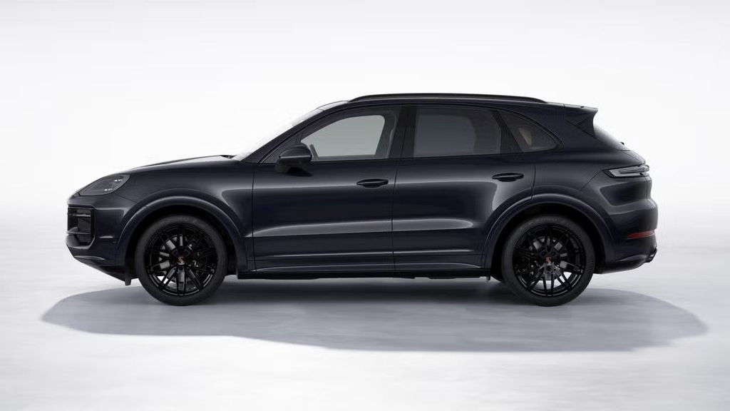 Porsche Cayenne 2023 г. Чёрный, пробег 45400 км