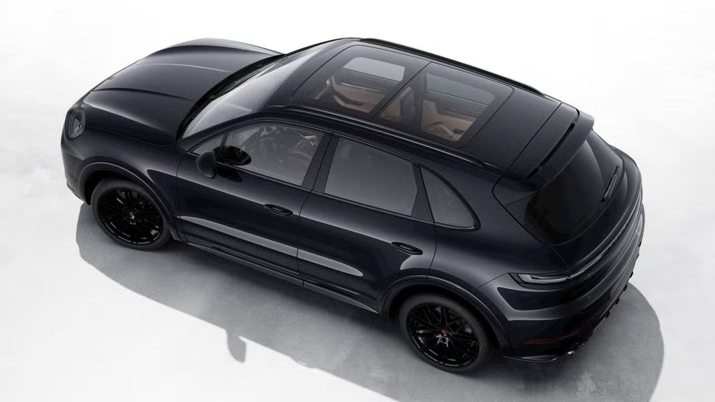 Porsche Cayenne 2023 г. Чёрный, пробег 45400 км
