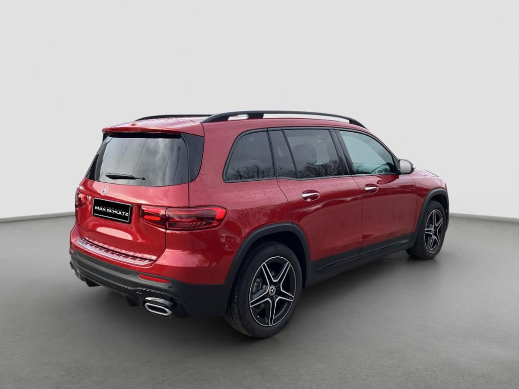 Mercedes-Benz GLB 200 2025 г. Красный, пробег 11925 км