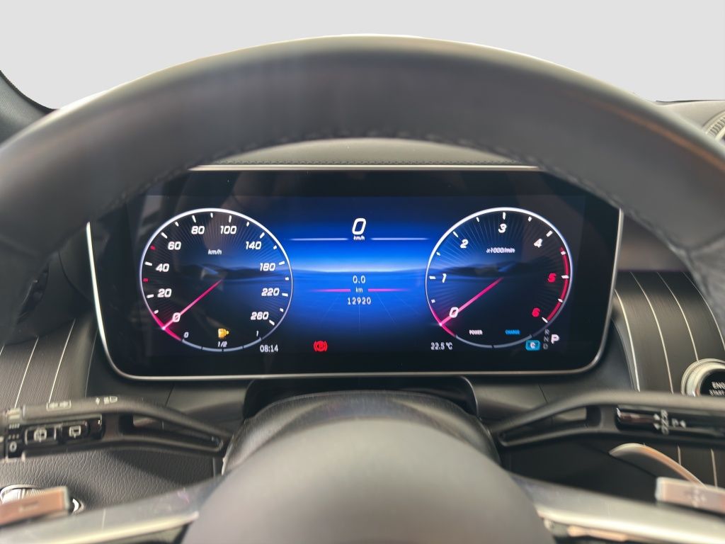Mercedes-Benz GLC 220 2025 г. Серый, пробег 12918 км