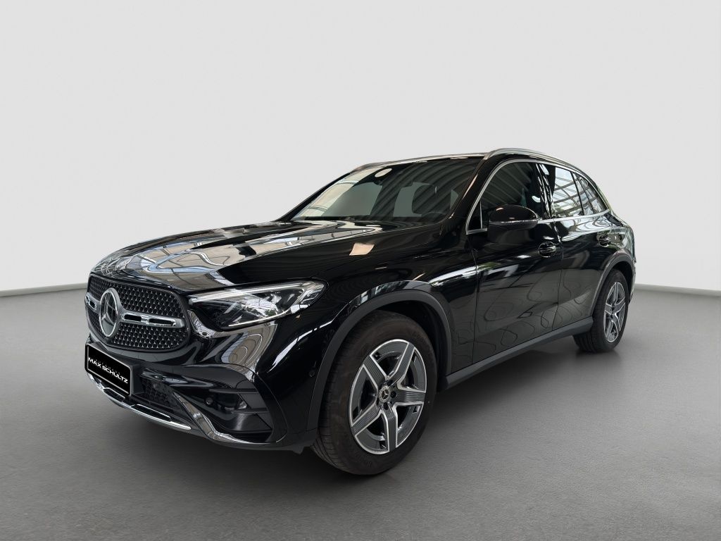 Mercedes-Benz GLC 300 2025 г. Чёрный, пробег 11390 км