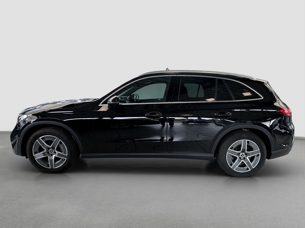 Mercedes-Benz GLC 300 2025 г. Чёрный, пробег 11390 км