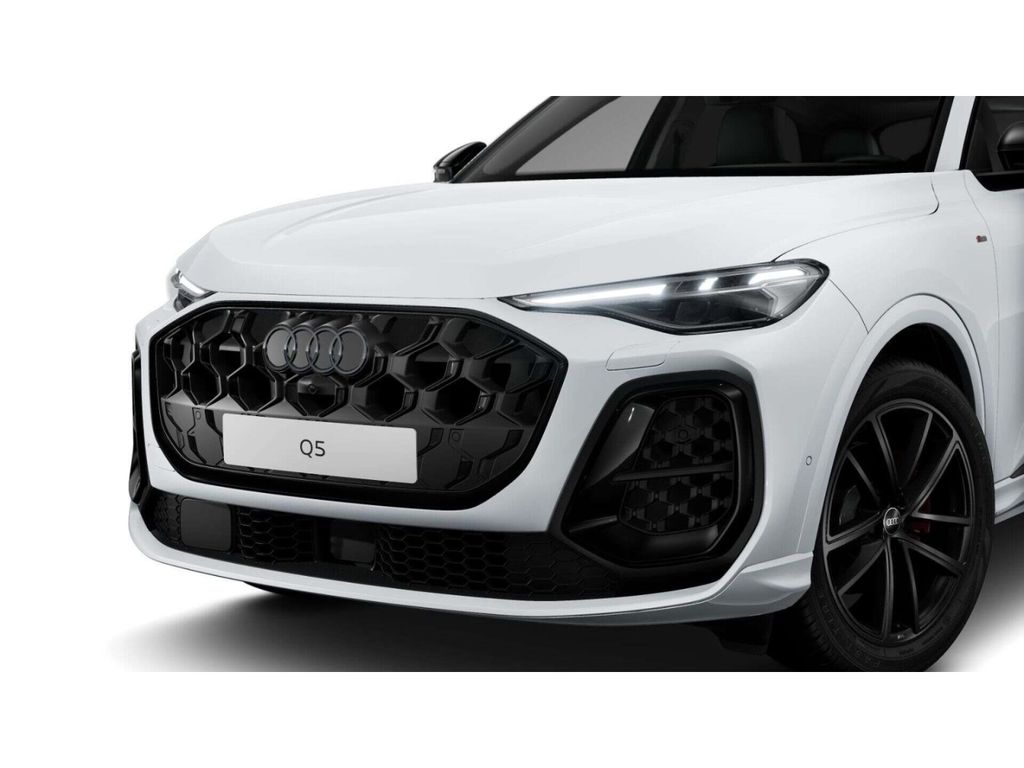 Audi Q5 2026 г. Белый, пробег 15566 км