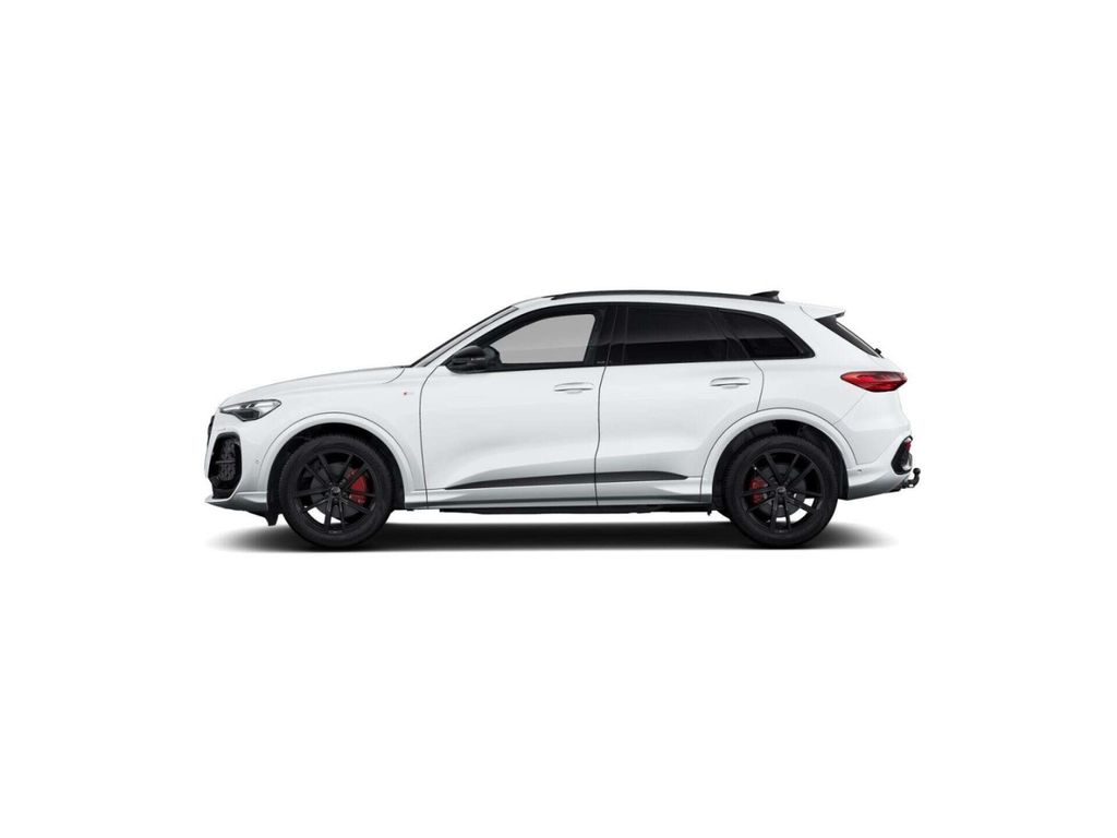Audi Q5 2026 г. Белый, пробег 15566 км