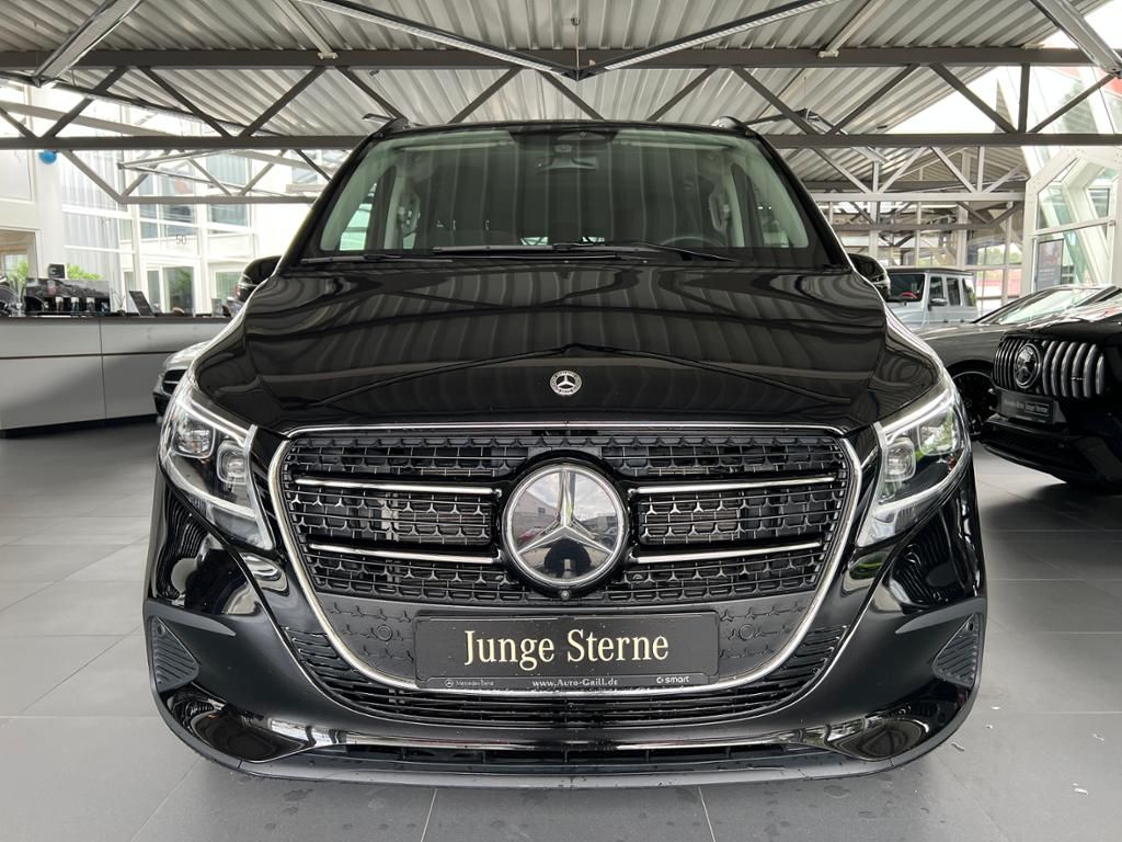 Mercedes-Benz V 250 2025 г. Чёрный, пробег 26190 км
