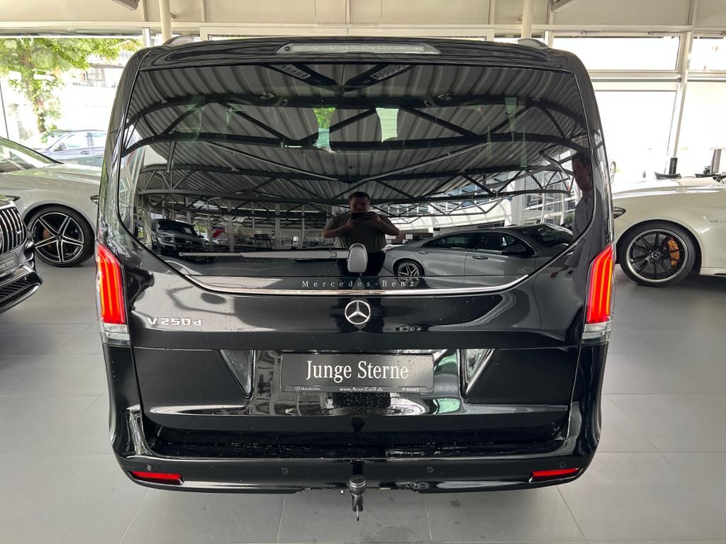 Mercedes-Benz V 250 2025 г. Чёрный, пробег 26190 км