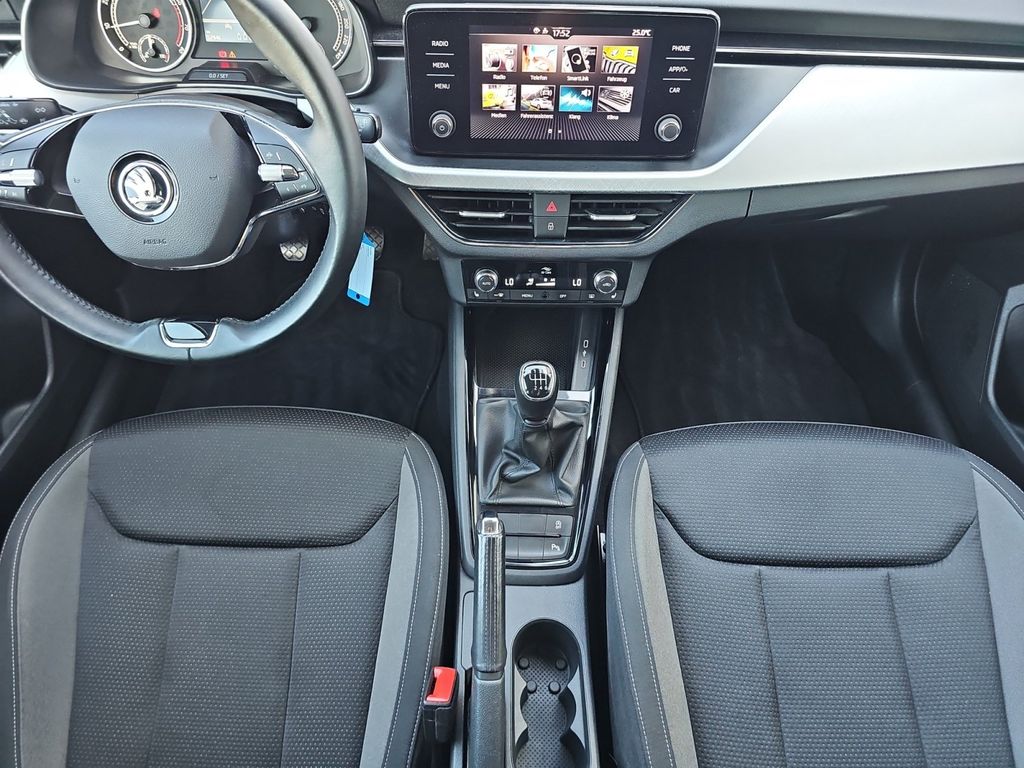 Skoda Kamiq 2022 г. Синий, пробег 52919 км