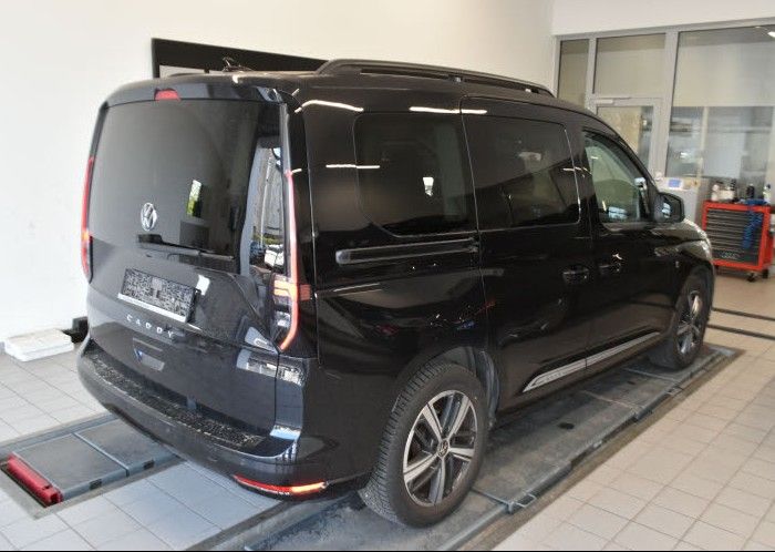Volkswagen Caddy 2021 г. Чёрный, пробег 37925 км