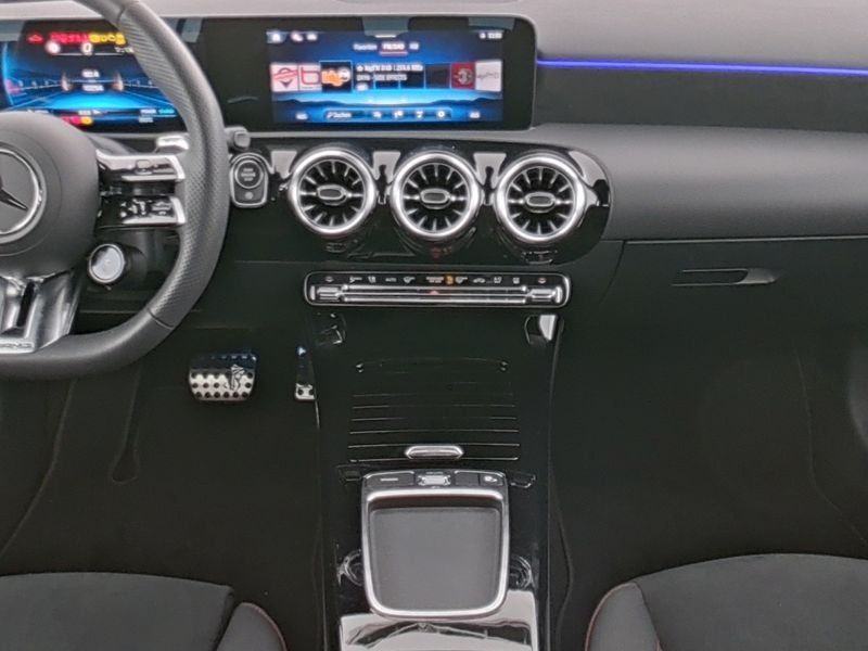 Mercedes-Benz A 35 AMG 2025 г. Чёрный, пробег 10292 км