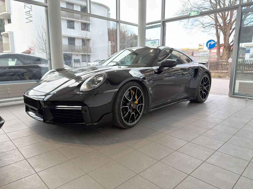 Porsche 992 2021 г. Чёрный, пробег 24030 км