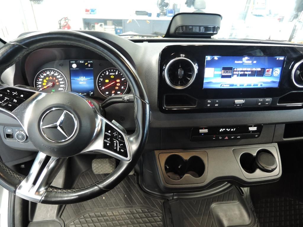 Mercedes-Benz SPRINTER 2025 г. Белый, пробег 38881 км