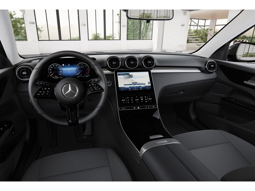 Mercedes-Benz C 220 2024 г. Чёрный, пробег 49040 км