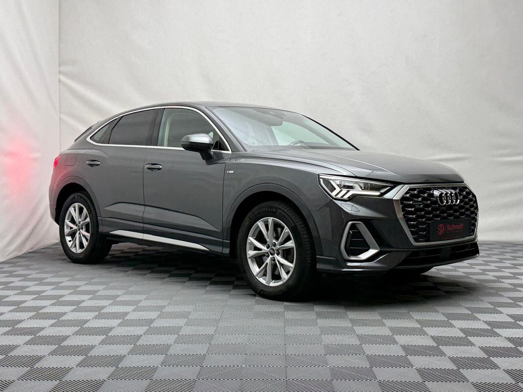 Audi Q3 2023 г. Серый, пробег 60000 км