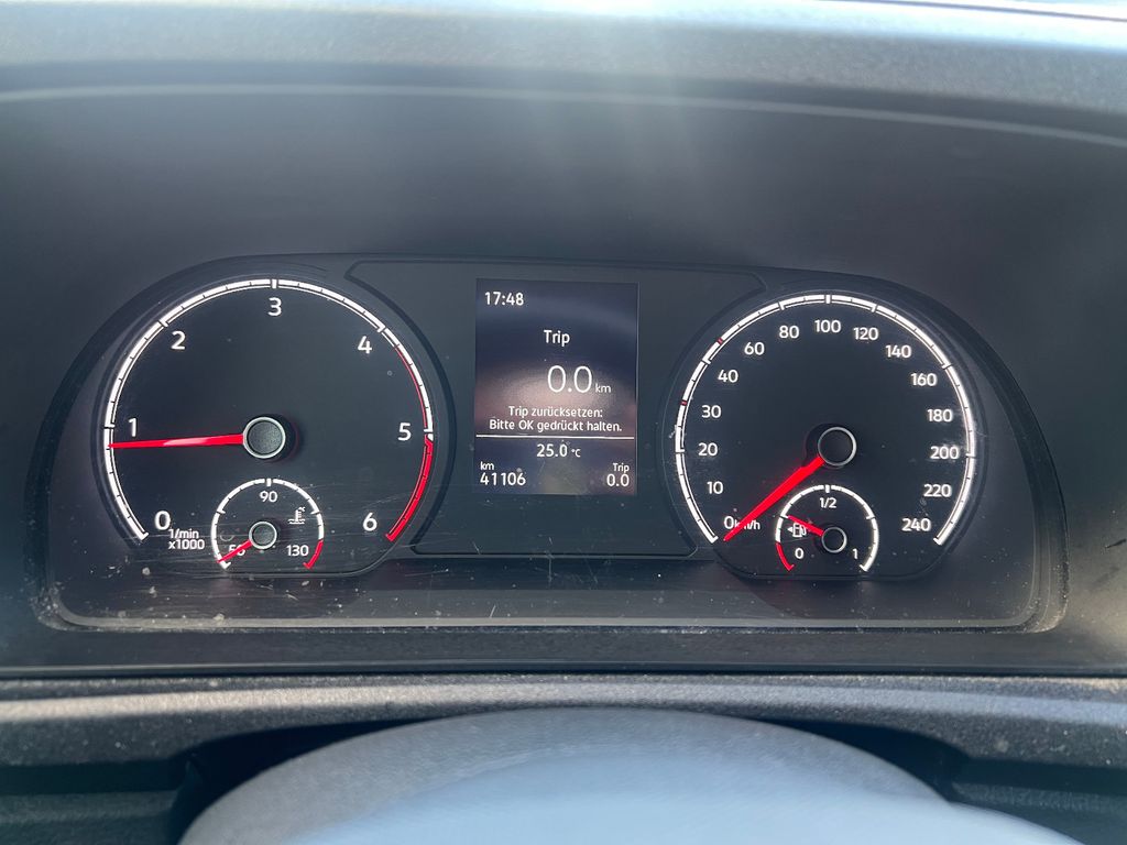 Volkswagen CADDY MAXI 2021 г. Белый, пробег 42000 км