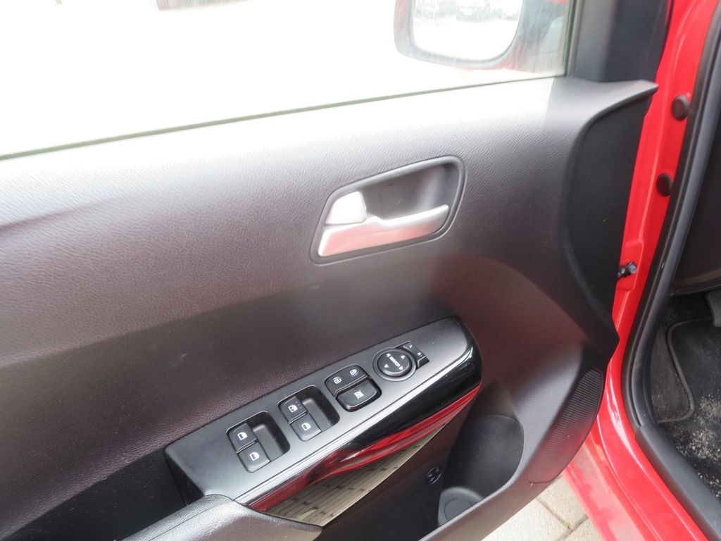 Kia Picanto 2021 г. Красный, пробег 17000 км