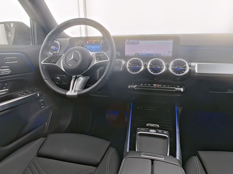 Mercedes-Benz GLB 250 2025 г. Синий, пробег 18169 км