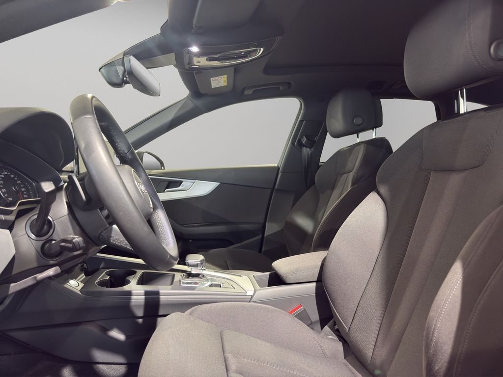 Audi A4 2023 г. Чёрный, пробег 50930 км
