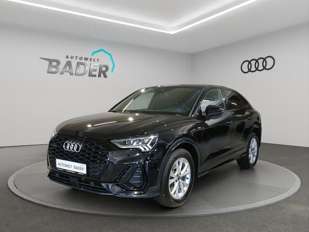 Audi Q3 2021 г. Чёрный, пробег 49093 км