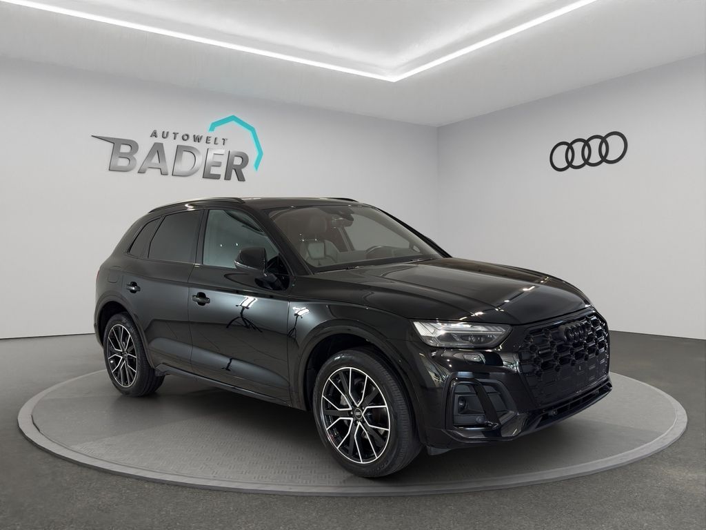 Audi Q5 2023 г. Чёрный, пробег 54400 км