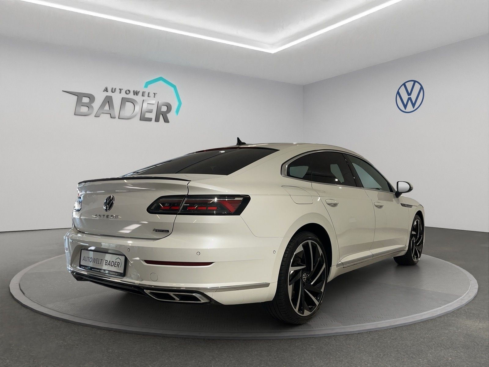 Volkswagen Arteon 2023 г. Белый, пробег 52339 км