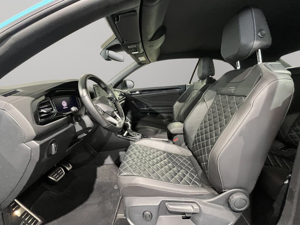 Volkswagen T-Roc 2023 г. Синий, пробег 21601 км