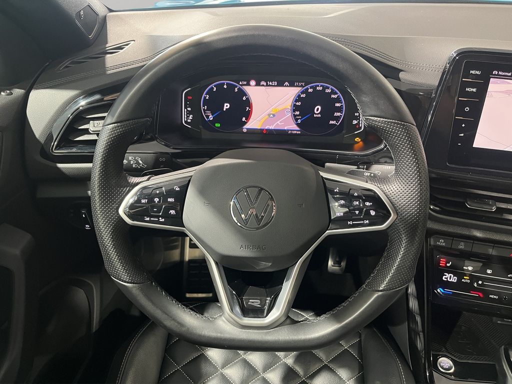Volkswagen T-Roc 2023 г. Синий, пробег 21601 км