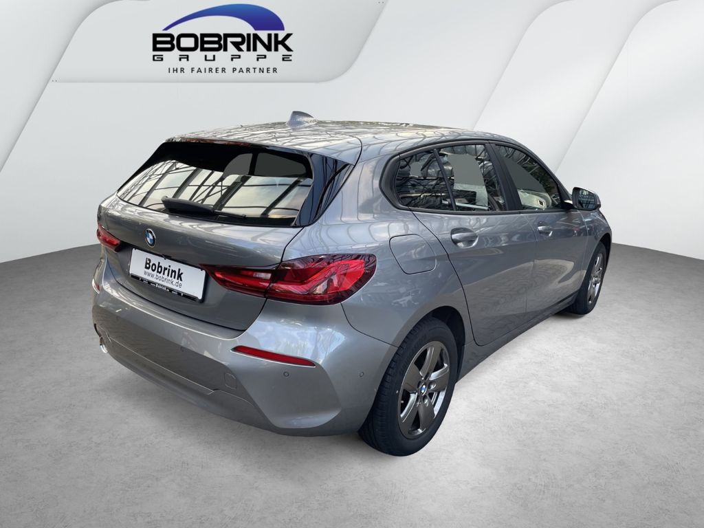 BMW 118 2023 г. Серый, пробег 40584 км