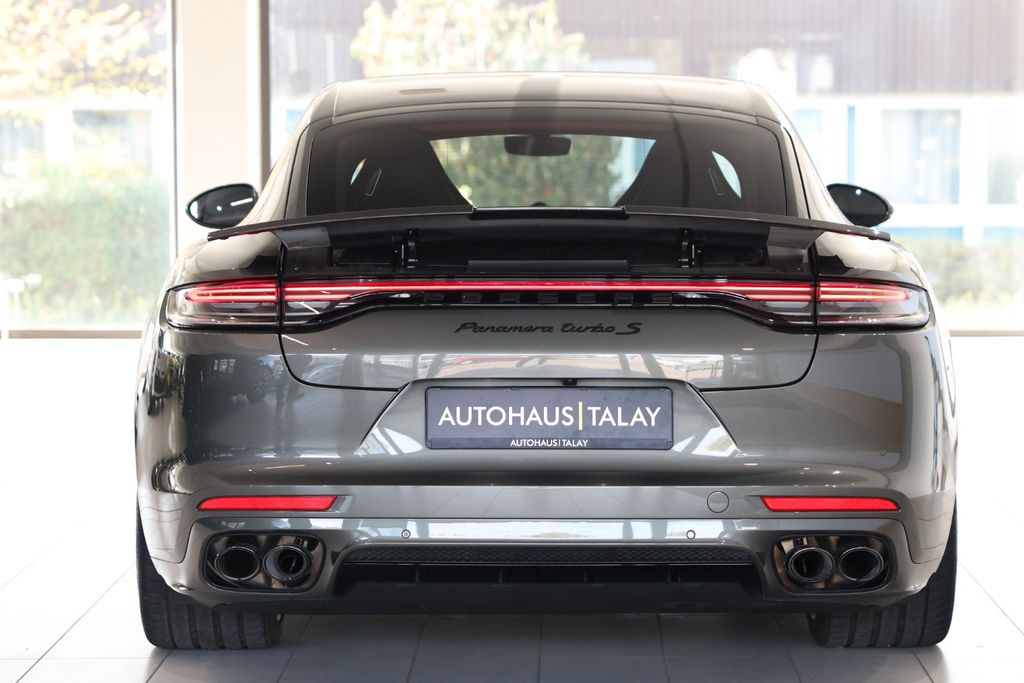 Porsche Panamera 2021 г. Зелёный, пробег 7780 км