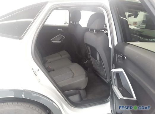 Audi Q3 2023 г. Серебристый, пробег 46100 км
