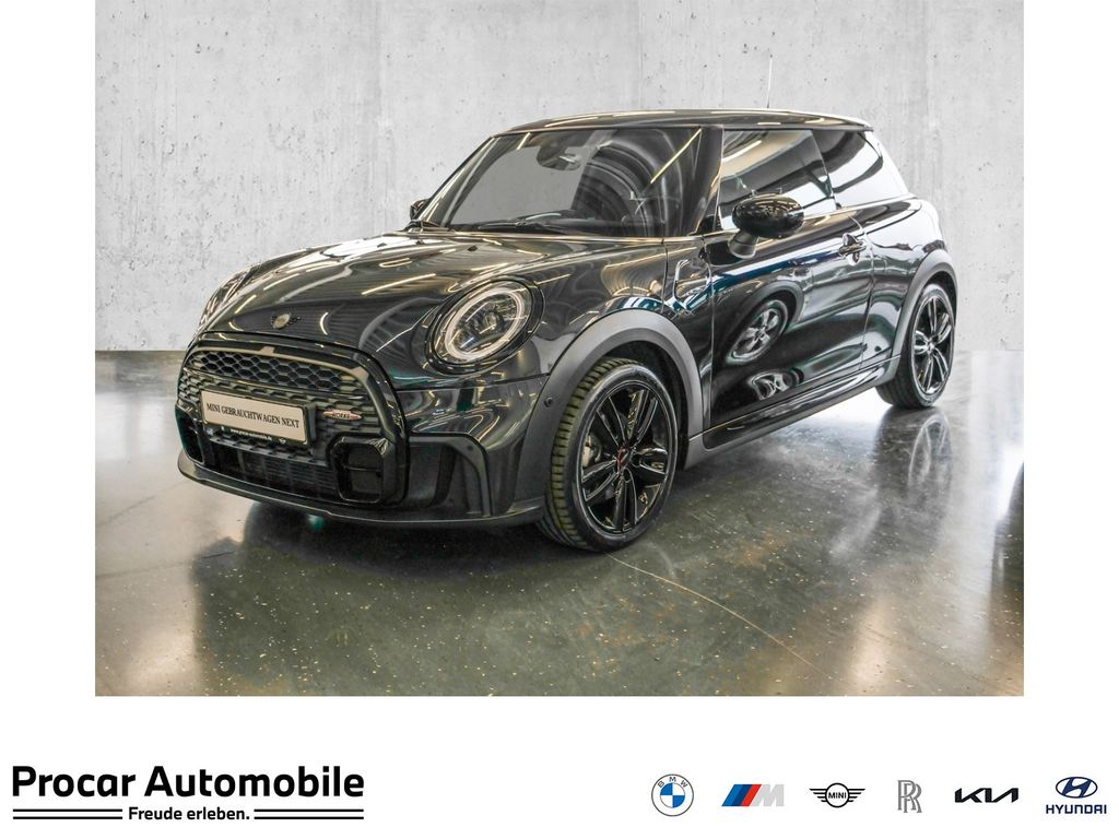Mini COOPER 2023 г. Чёрный, пробег 48305 км