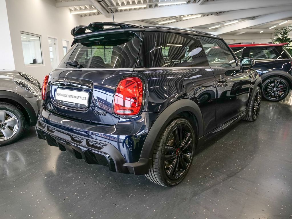 Mini COOPER 2023 г. Чёрный, пробег 48305 км