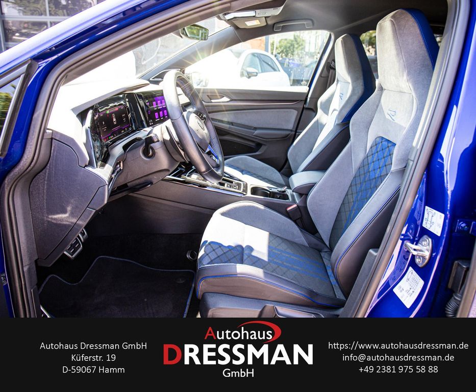 Volkswagen Golf 2023 г. Серый, пробег 25259 км