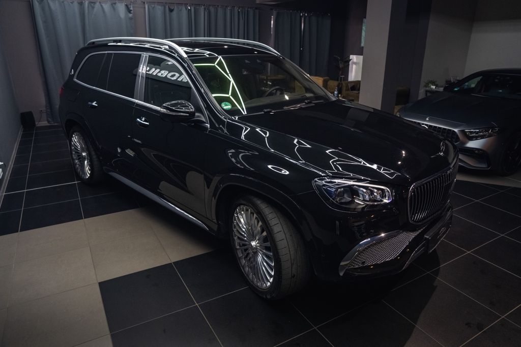 Mercedes-Benz GLS 600 2023 г. Чёрный, пробег 55000 км