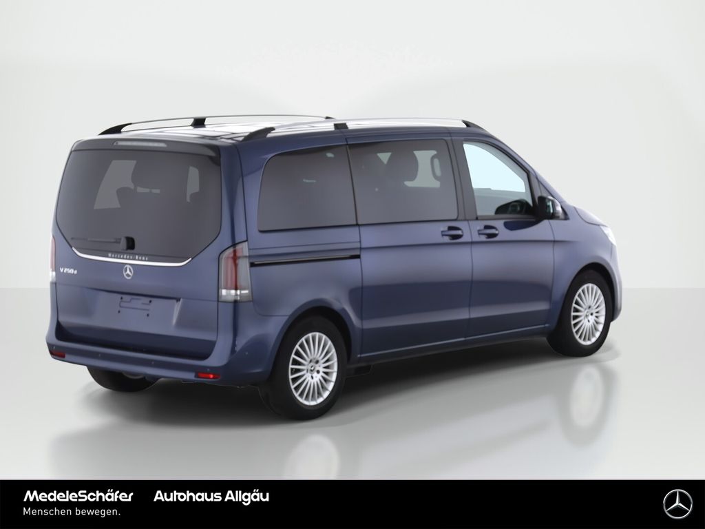 Mercedes-Benz V 250 2025 г. Синий, пробег 22195 км