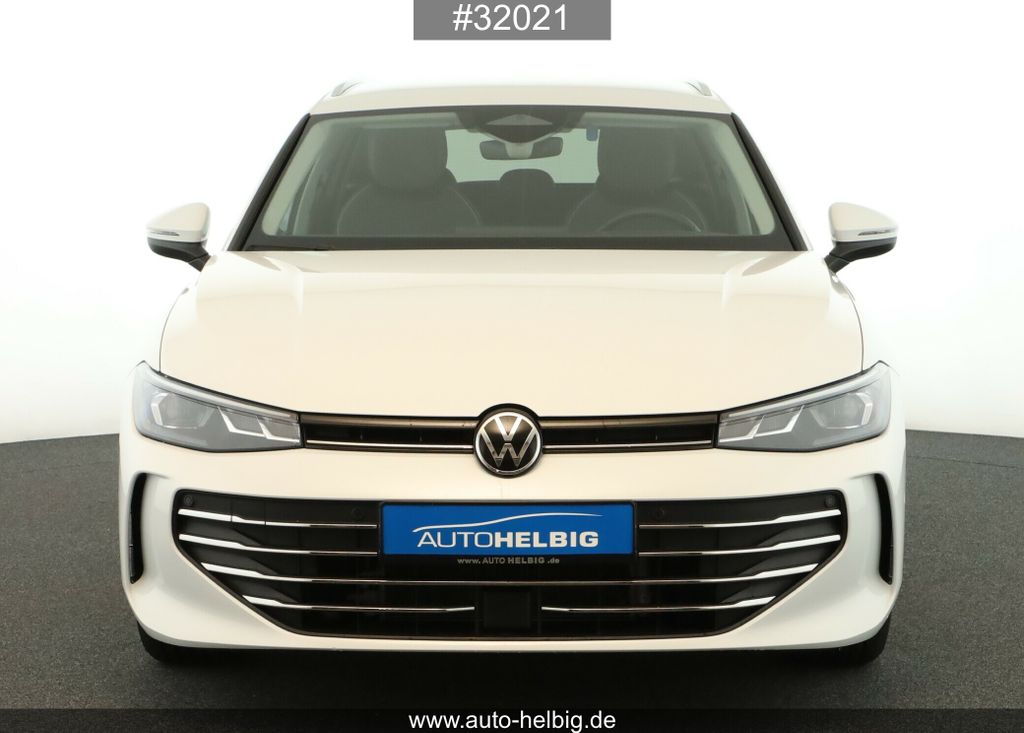 Volkswagen PASSAT VARIANT 2024 г. Белый, пробег 31400 км