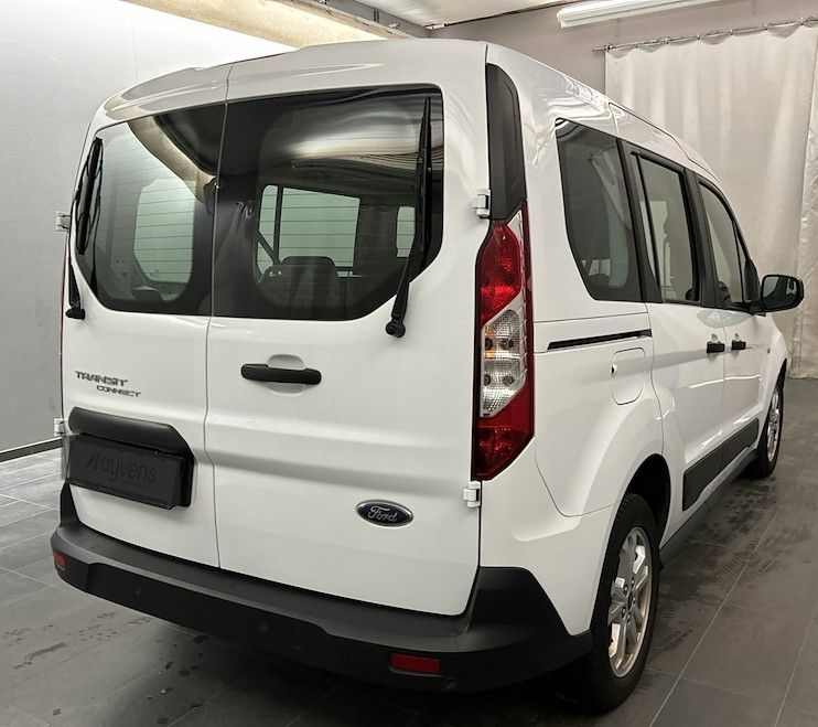 Ford Tourneo Connect 2022 г. Белый, пробег 48600 км