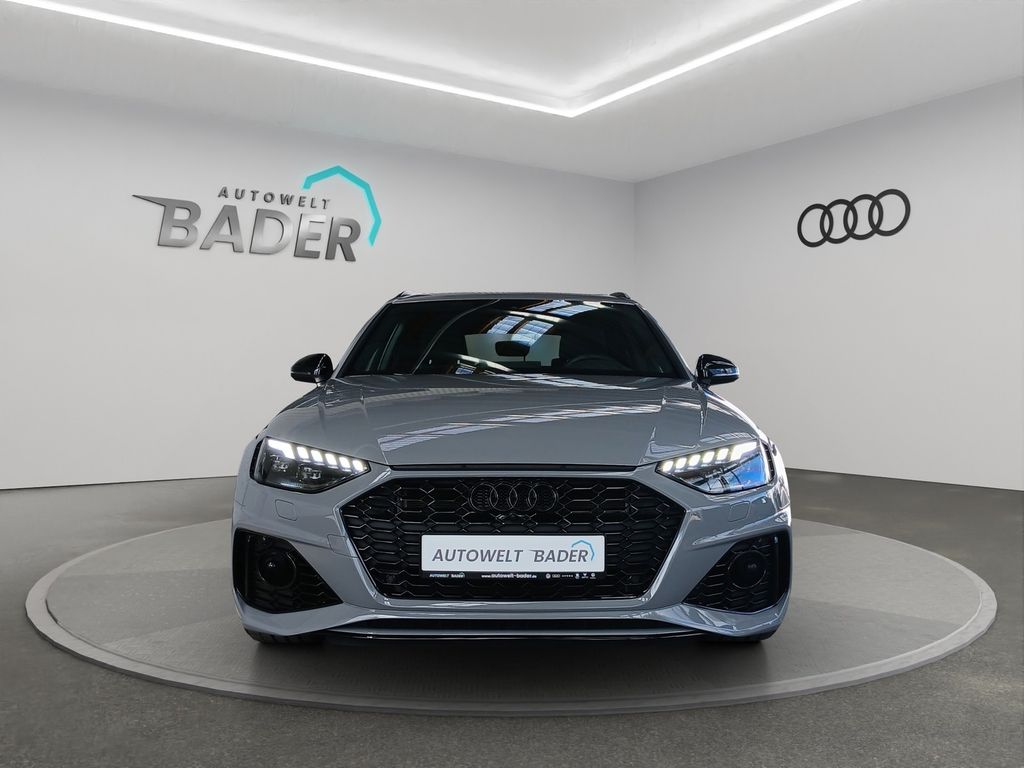Audi RS4 2022 г. Серый, пробег 45719 км