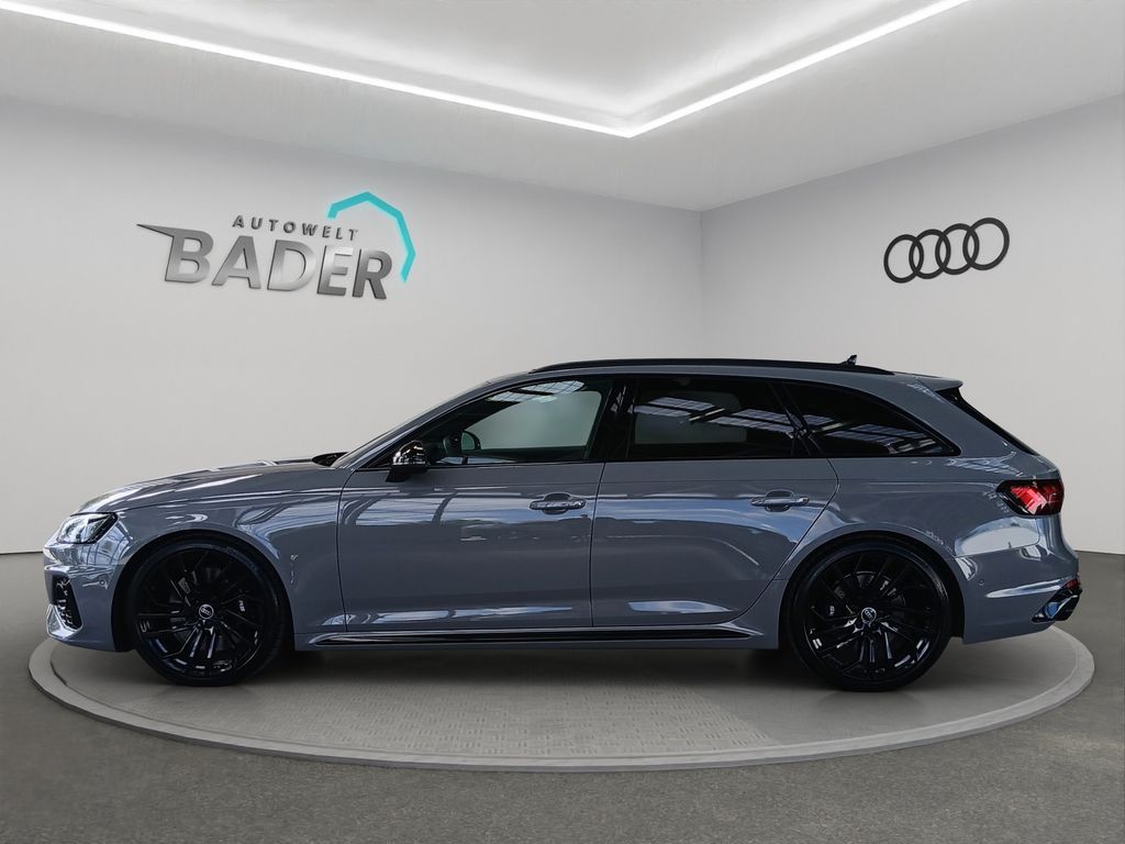 Audi RS4 2022 г. Серый, пробег 45719 км