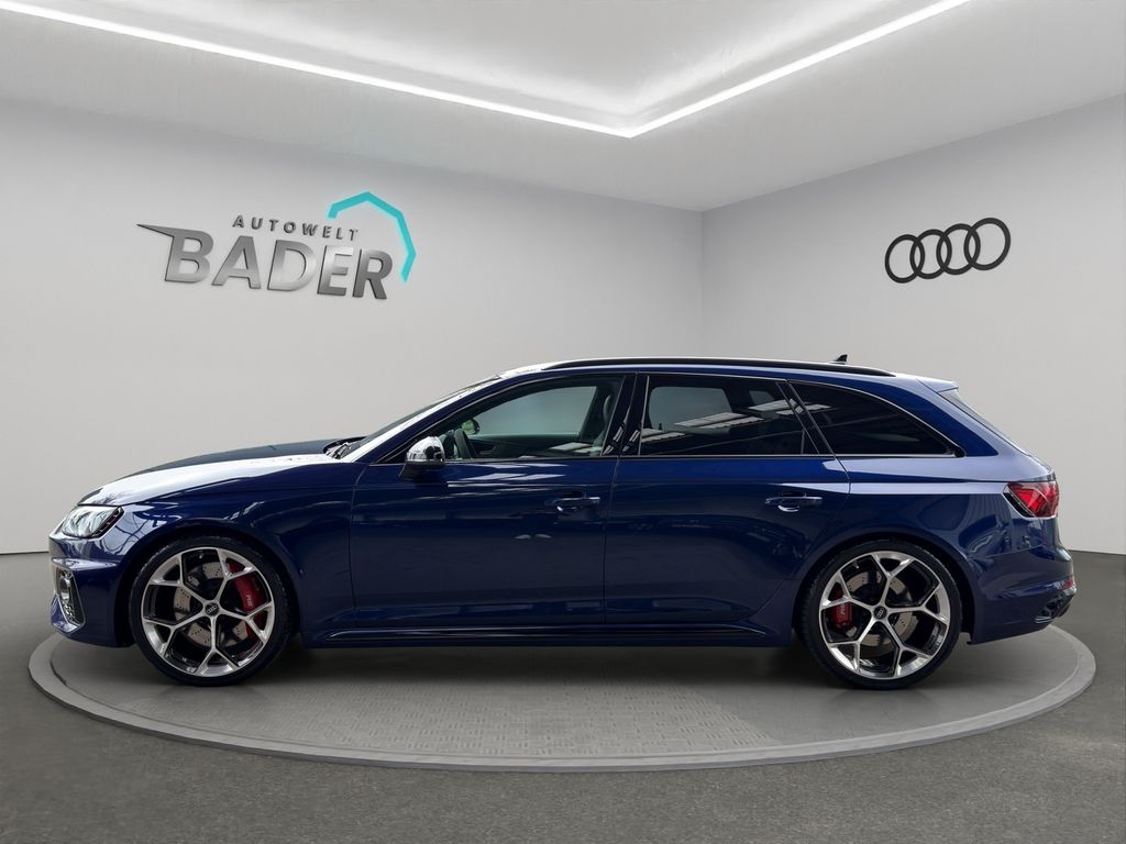 Audi RS4 2024 г. Синий, пробег 49274 км