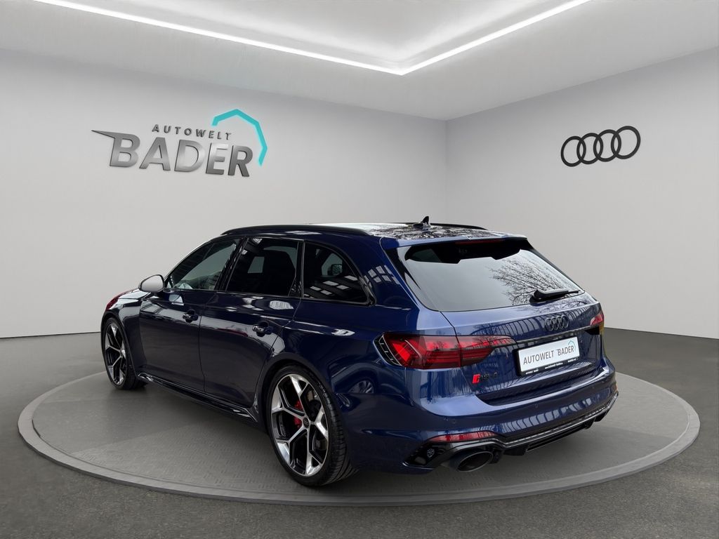 Audi RS4 2024 г. Синий, пробег 49274 км