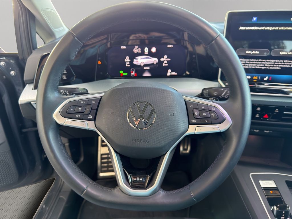 Volkswagen Golf 2025 г. Серый, пробег 25045 км