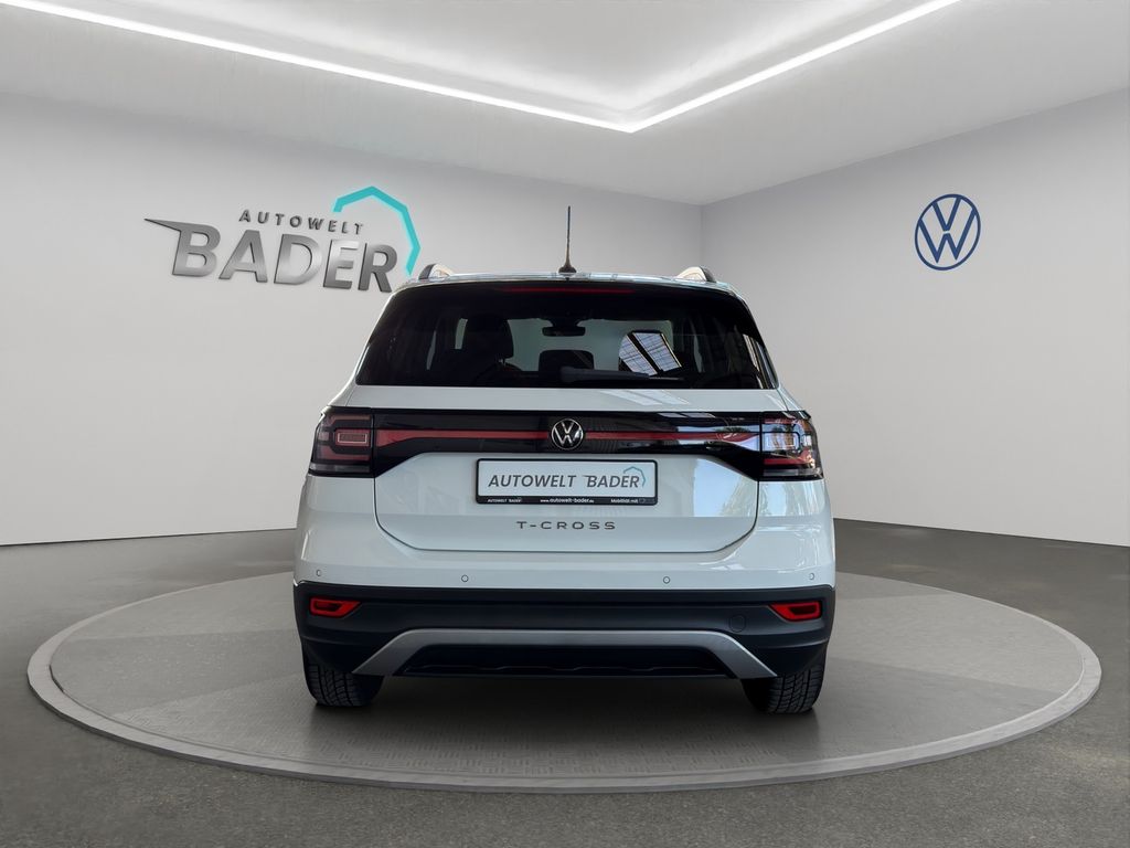 Volkswagen T-Cross 2024 г. Белый, пробег 42020 км