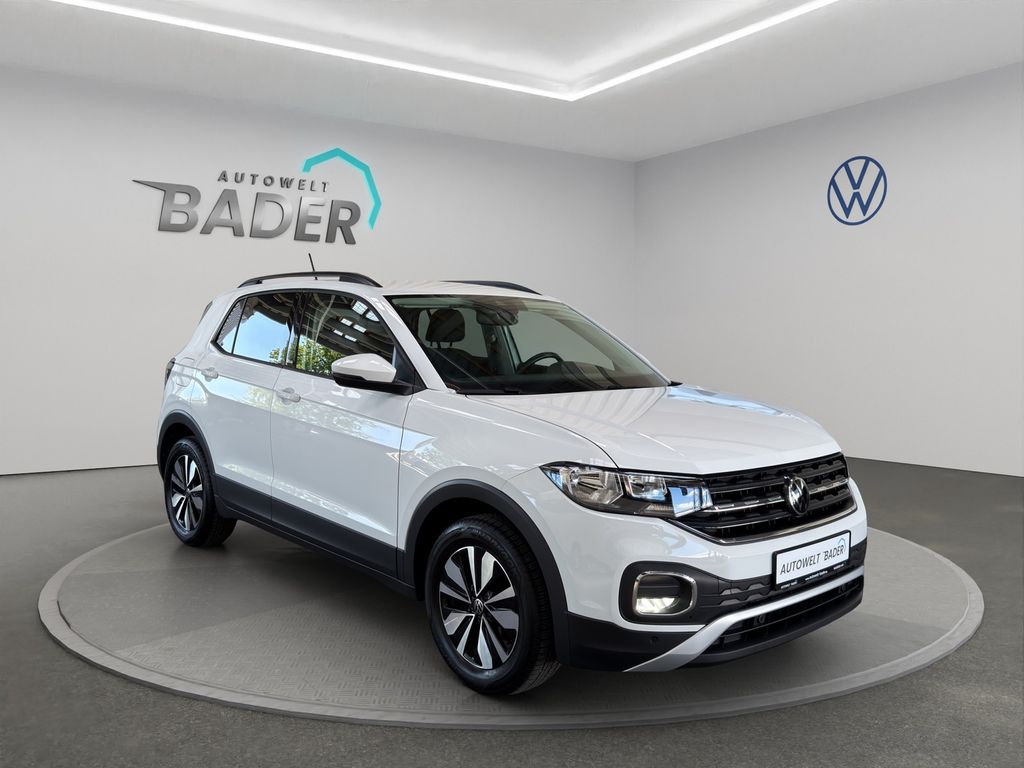 Volkswagen T-Cross 2024 г. Белый, пробег 42020 км