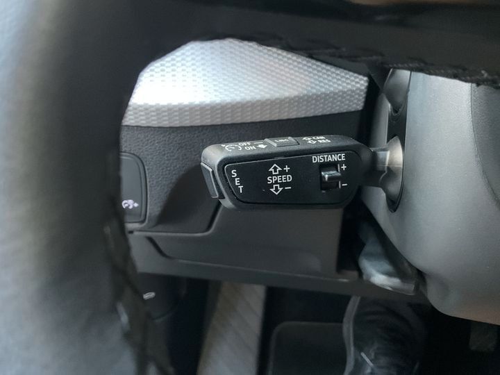 Audi Q2 2023 г. Синий, пробег 39666 км