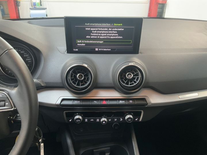Audi Q2 2023 г. Синий, пробег 39666 км